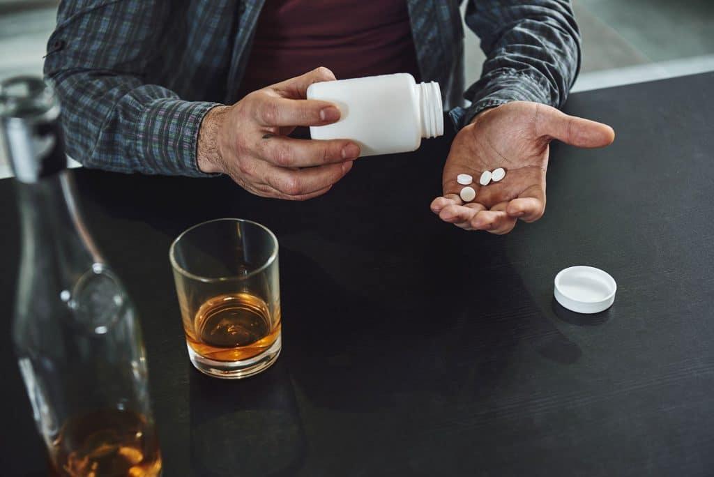 Can I drink alcohol while taking fluconazole?